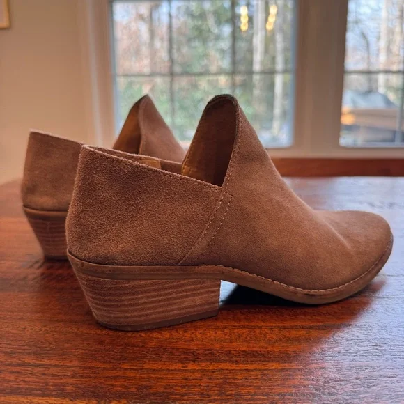 Lucky Brand Suede Ankle Boot - Picture 6 of 7